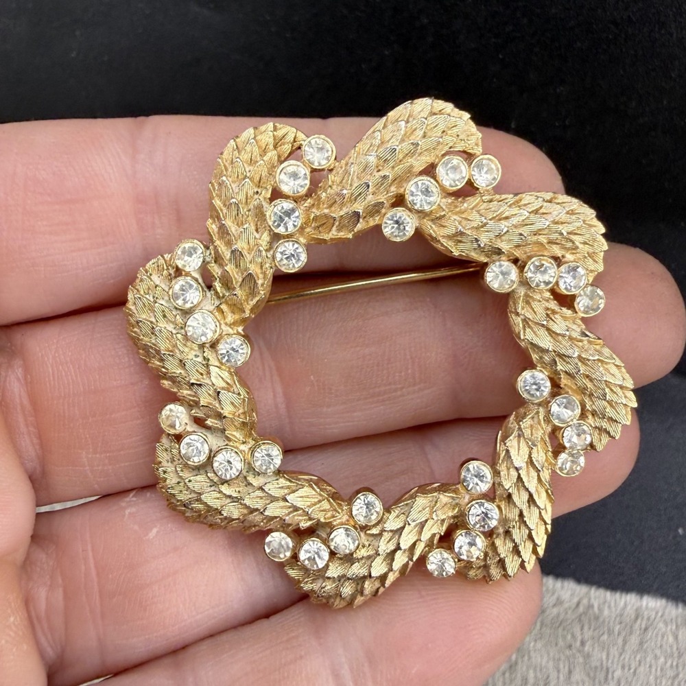Vintage Trifari Rhinestone Brooch Snake Dragon Scales Gold Tone Wreath